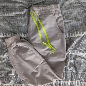 FIGS women's scrub pants Medium - Slate